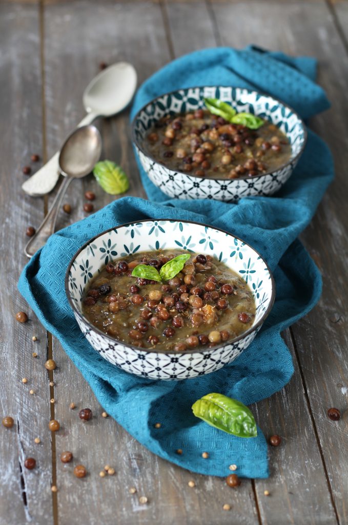 Zuppa di roveja al profumo di coriandolo proteine vegetali