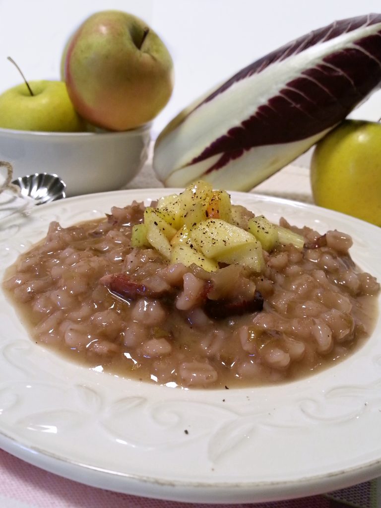 Orzetto al radicchio e topping croccante ricetta facile