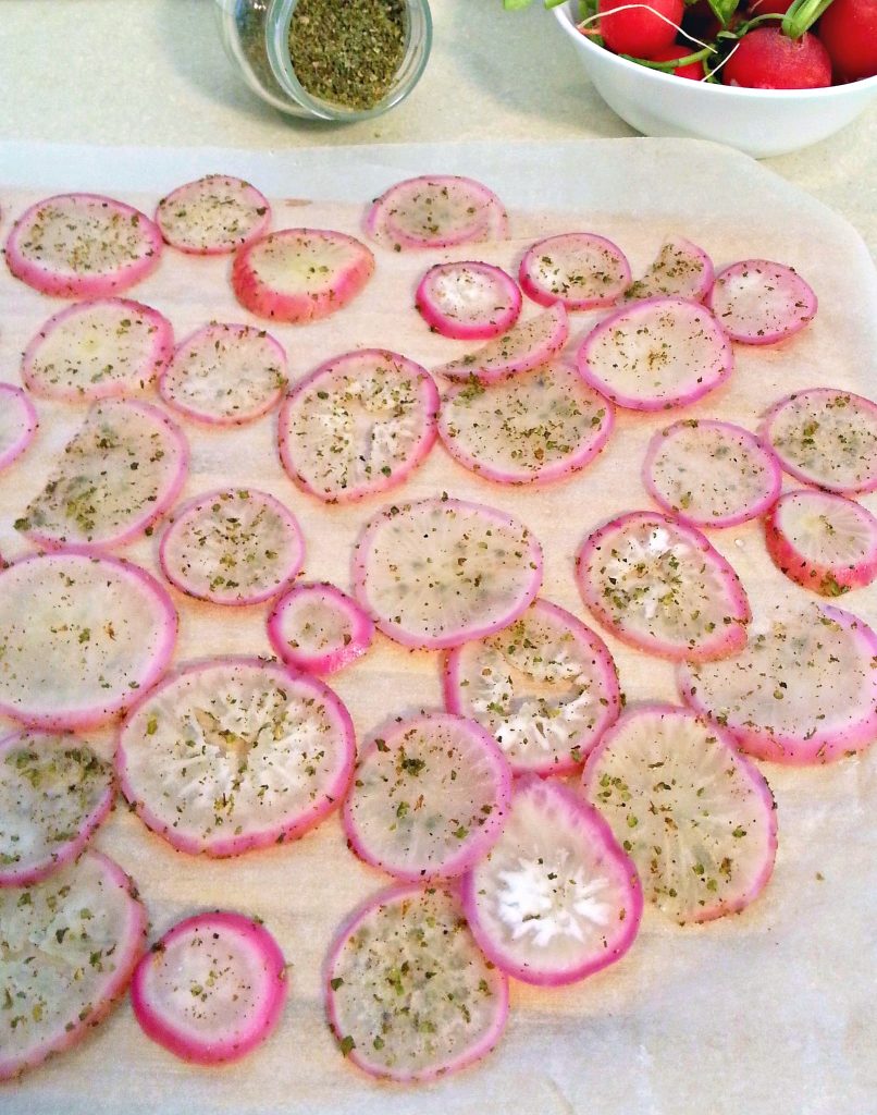 Orzo in rosa con ravanelli e prosciutto cotto preparazione