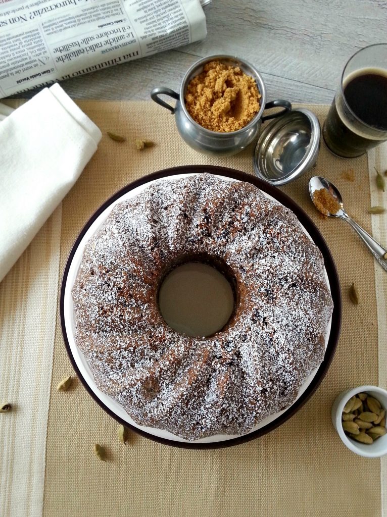 Ciambella al cardamomo caffè e cioccolato