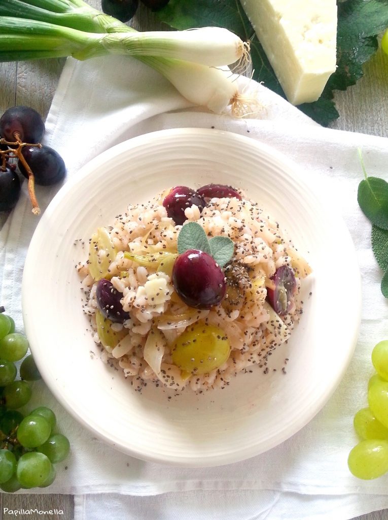 Orzo salad con succo di uva e uva fresca ricetta light