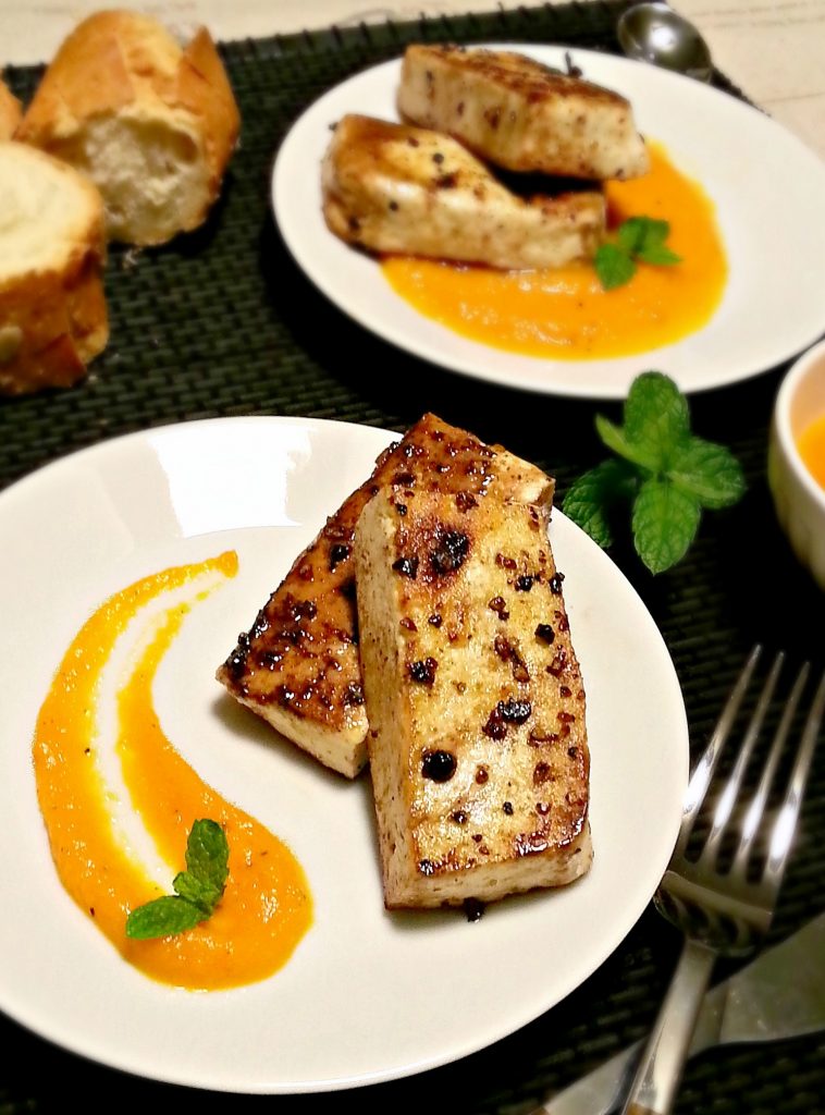 Tofu marinato su purea di carote al cumino ricetta light