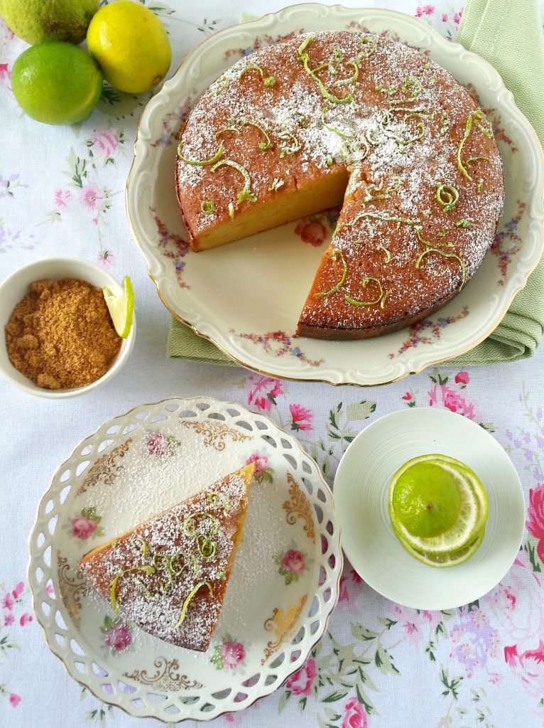 Torta glassata al lime e panna acida ricetta facile