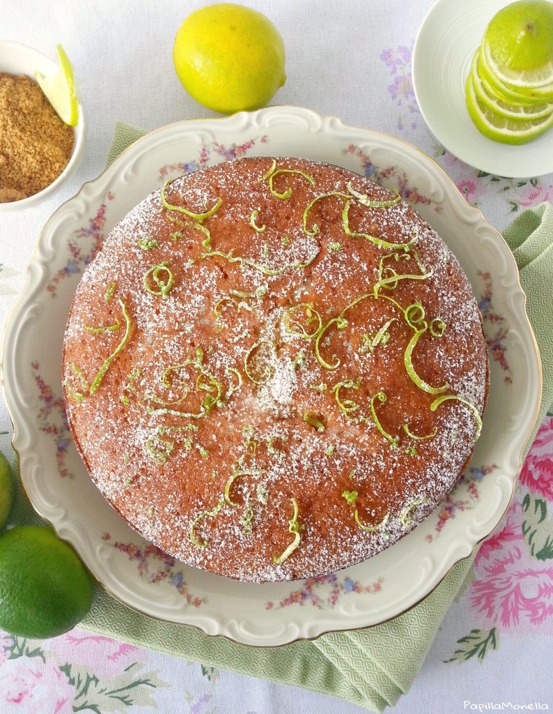 Torta glassata al lime e panna acida senza burro