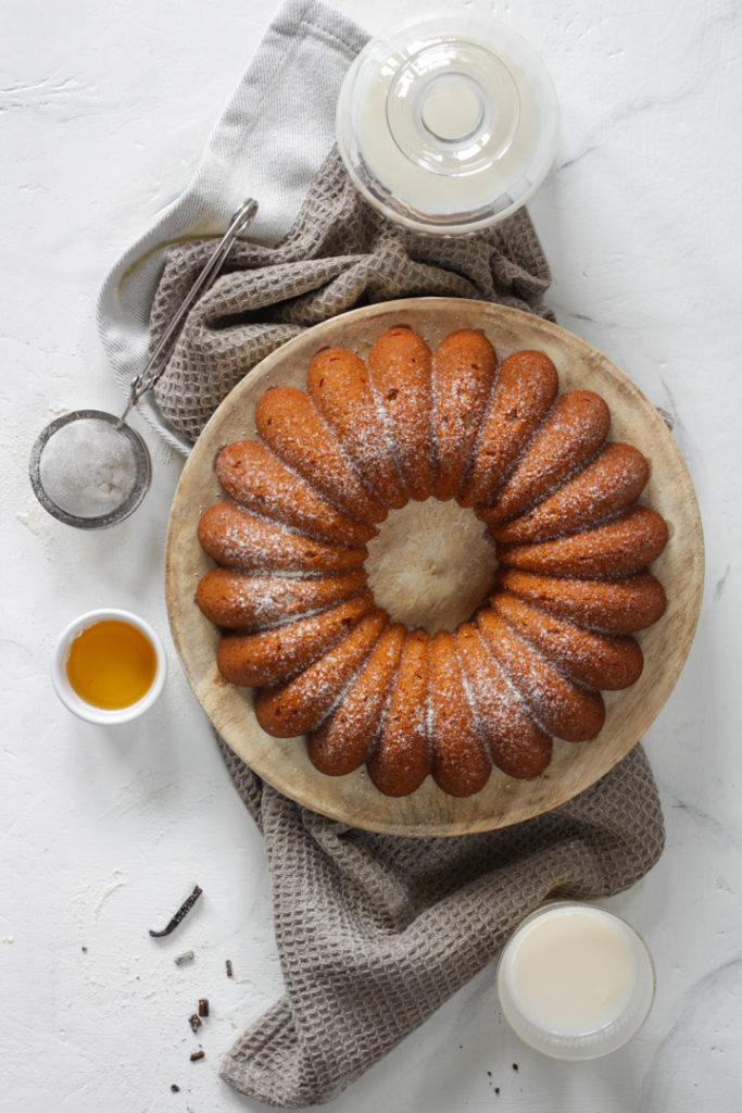 Ciambella panna miele e vaniglia senza uova