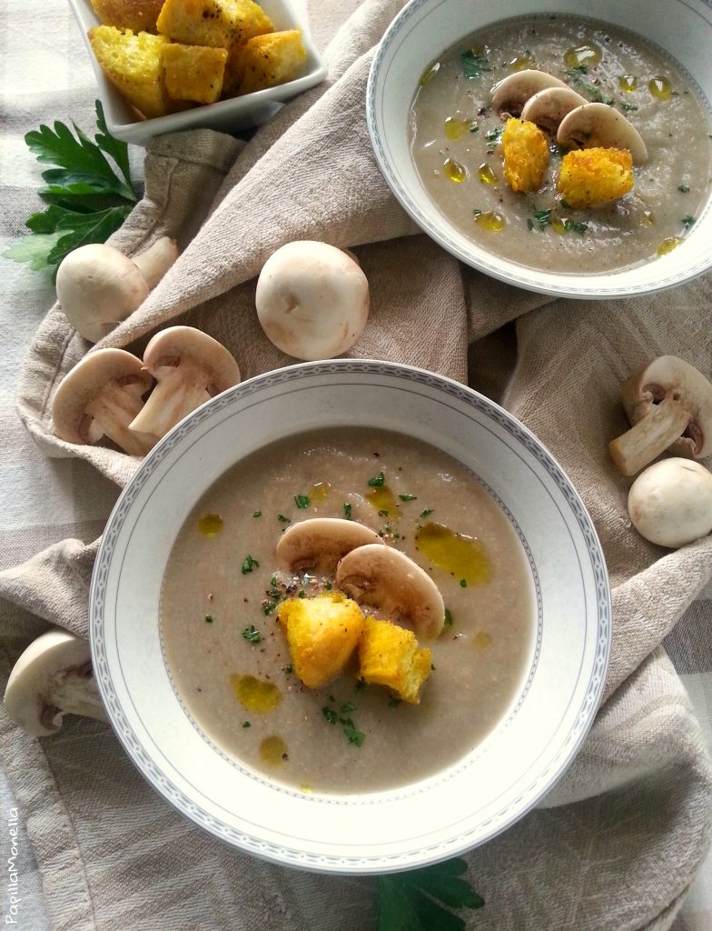 Vellutata di daikon e funghi con latte di soia ricetta light