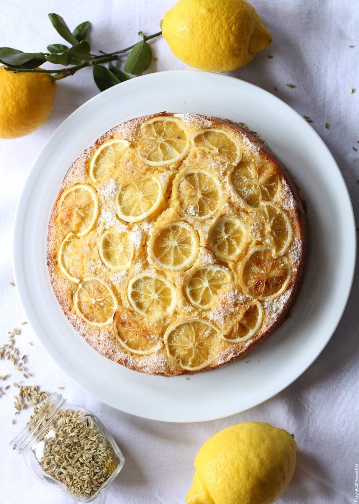 Torta di limoni frullati mandorle e finocchietto senza burro