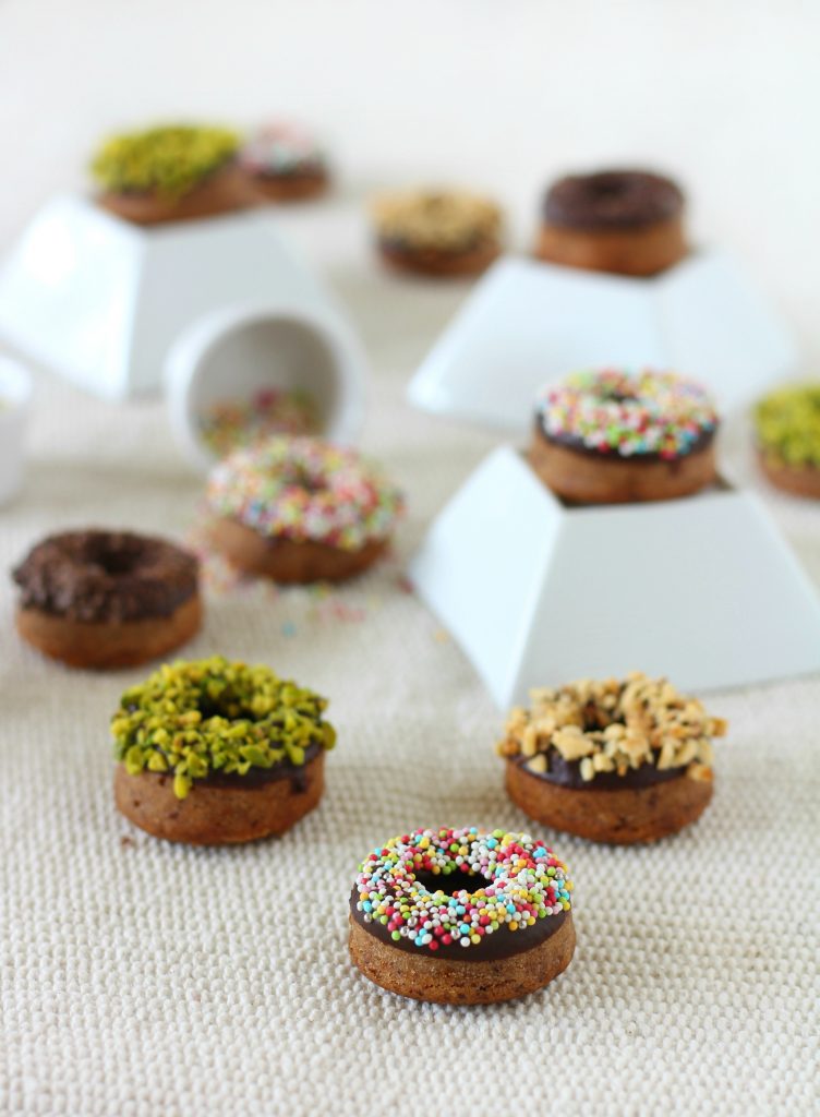 Baby donuts vegani al cioccolato fondente