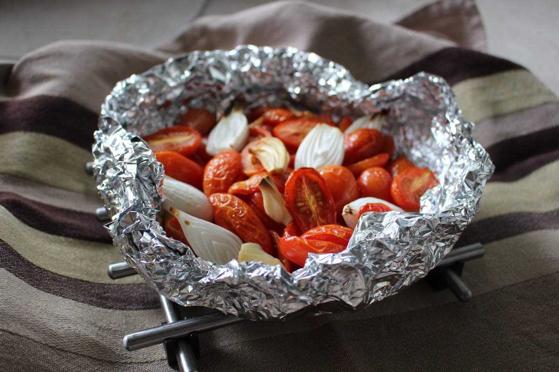 Vellutata di melanzane e pomodori datterini infornati ricetta