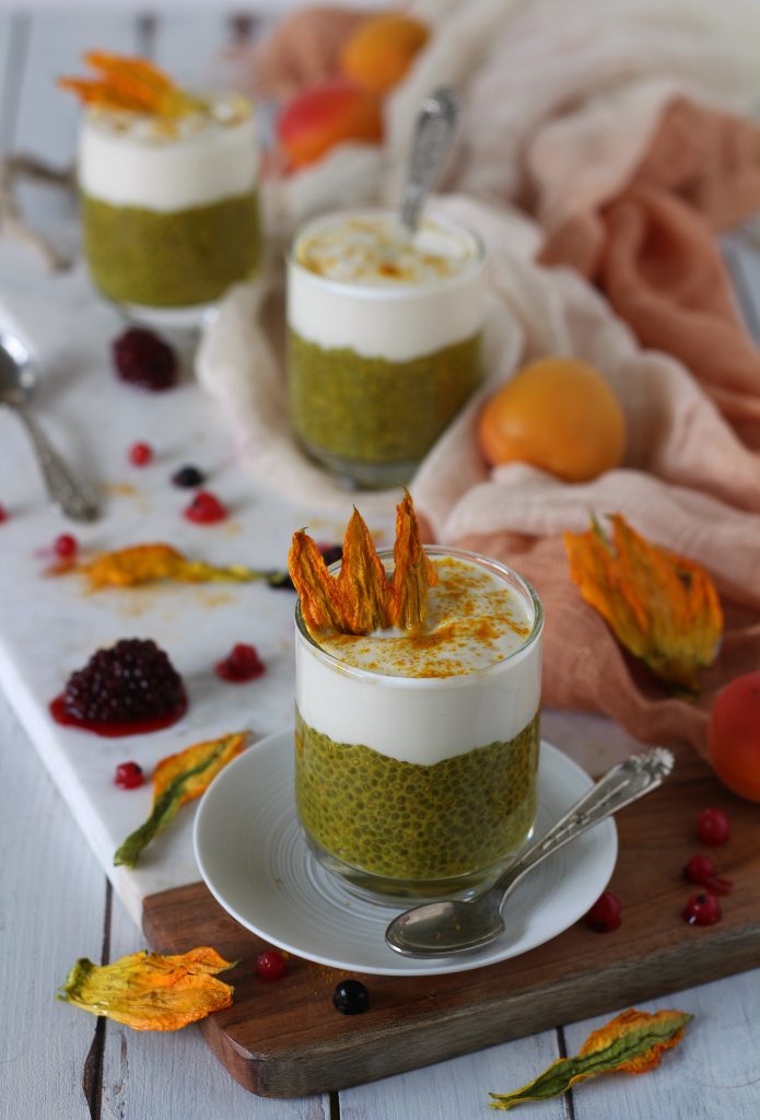 Chia pudding speziato alla curcuma e zenzero