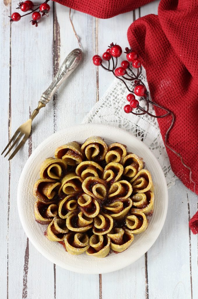 Torta fiore di sfoglia light ricotta e marmellata zenit