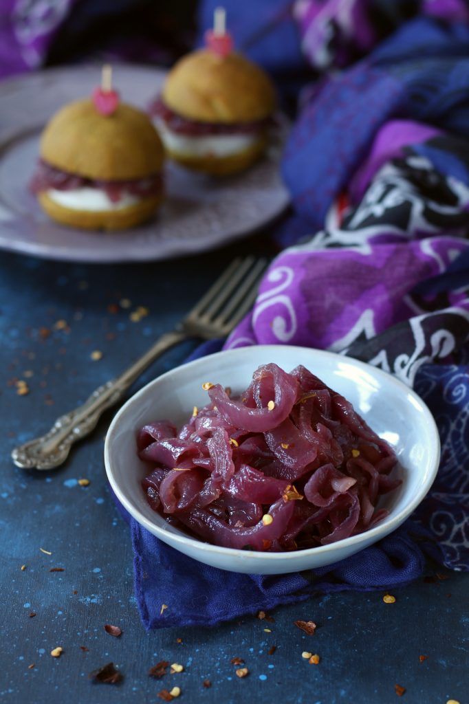 Cipolle in agrodolce con agave e peperoncino ricetta facile