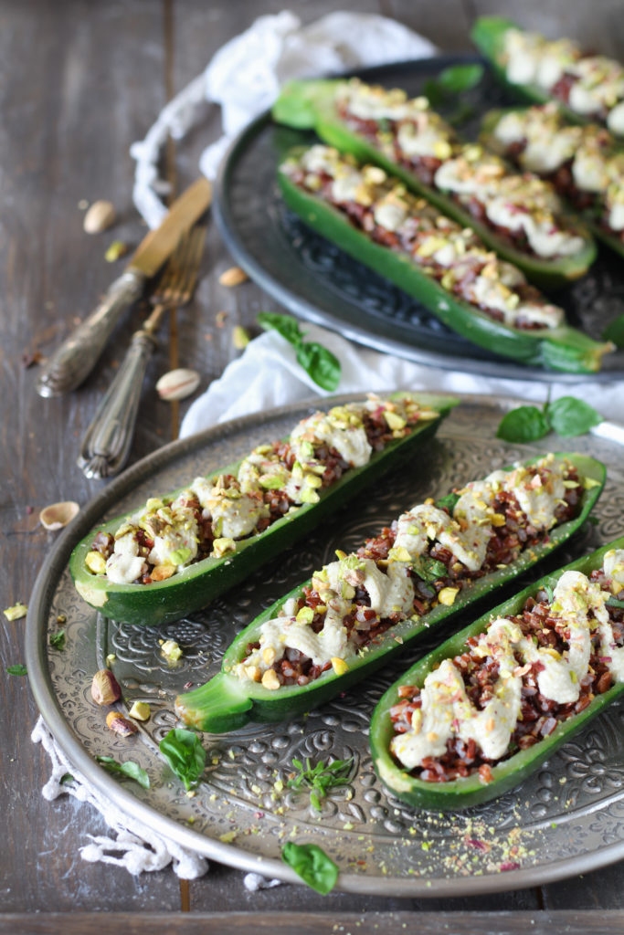 Zucchine cremose ripiene di riso rosso E RICOTTA RICETTA VEGETARIANA