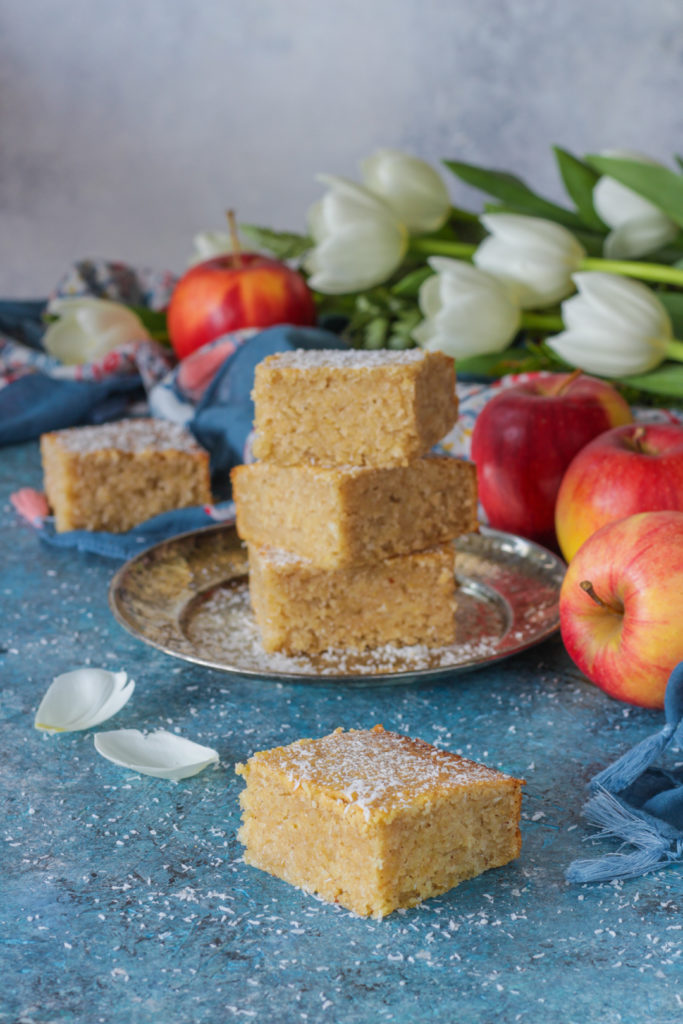 Torta vegan al cocco e purea di mele facile e veloce