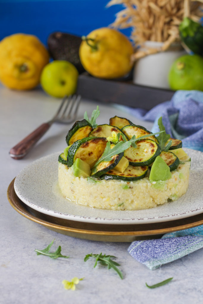 Miglio con avocado lime e zucchine grigliate ricetta facile