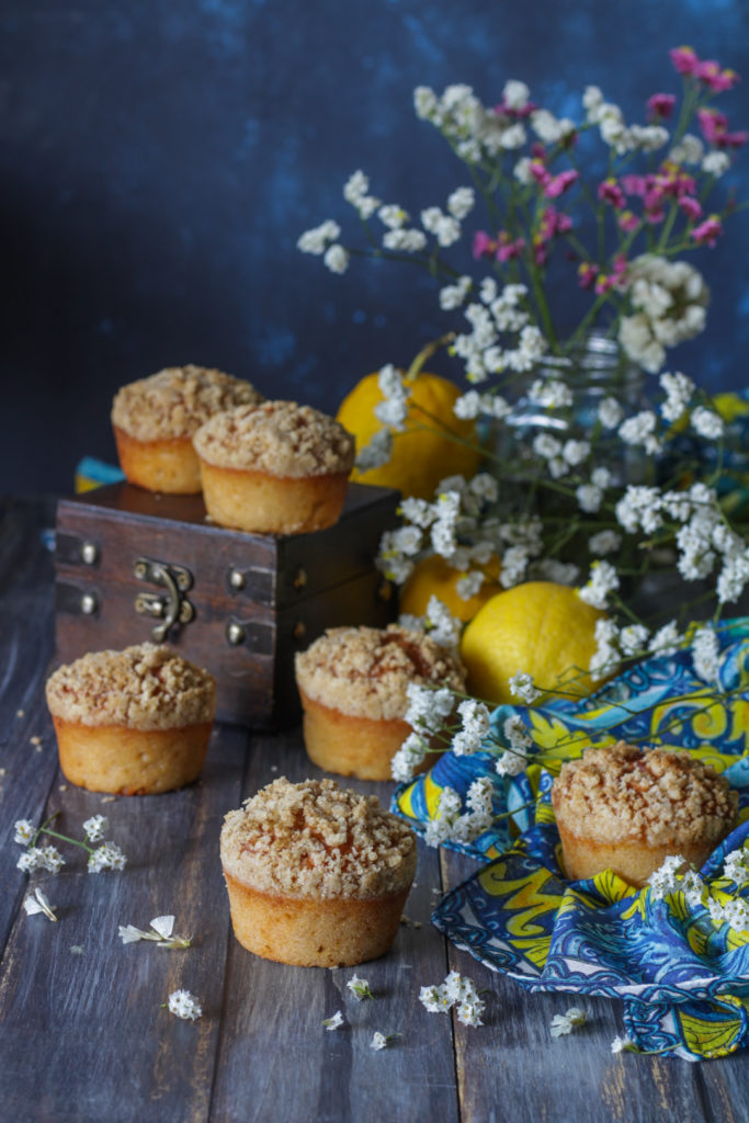 Muffin limone e yogurt con crumble croccante