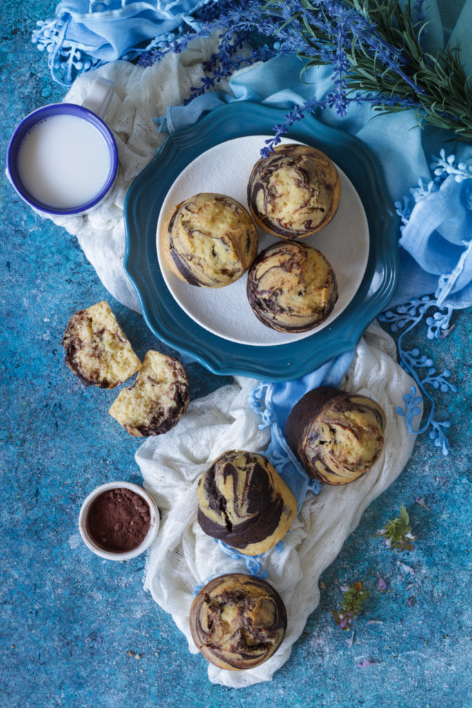 Muffin marmorizzati con vaniglia e cacao senza lattosio veloci