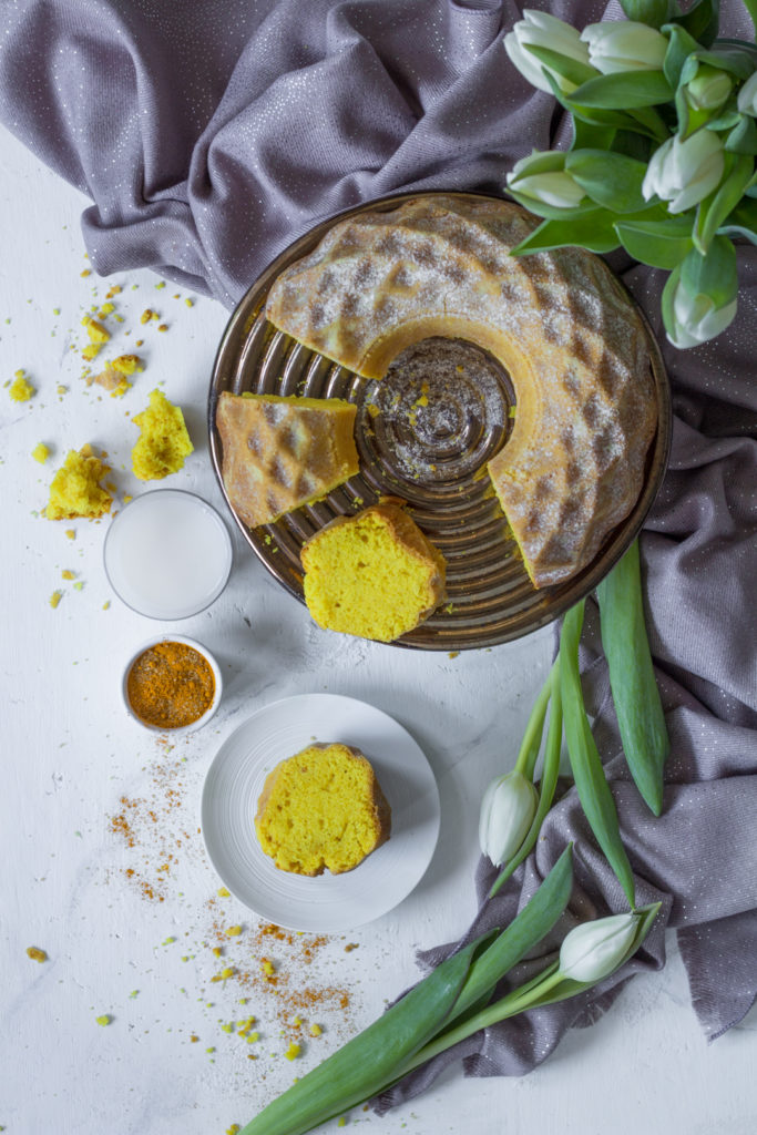 Ciambella veg al golden milk alla curcuma ayurvedica