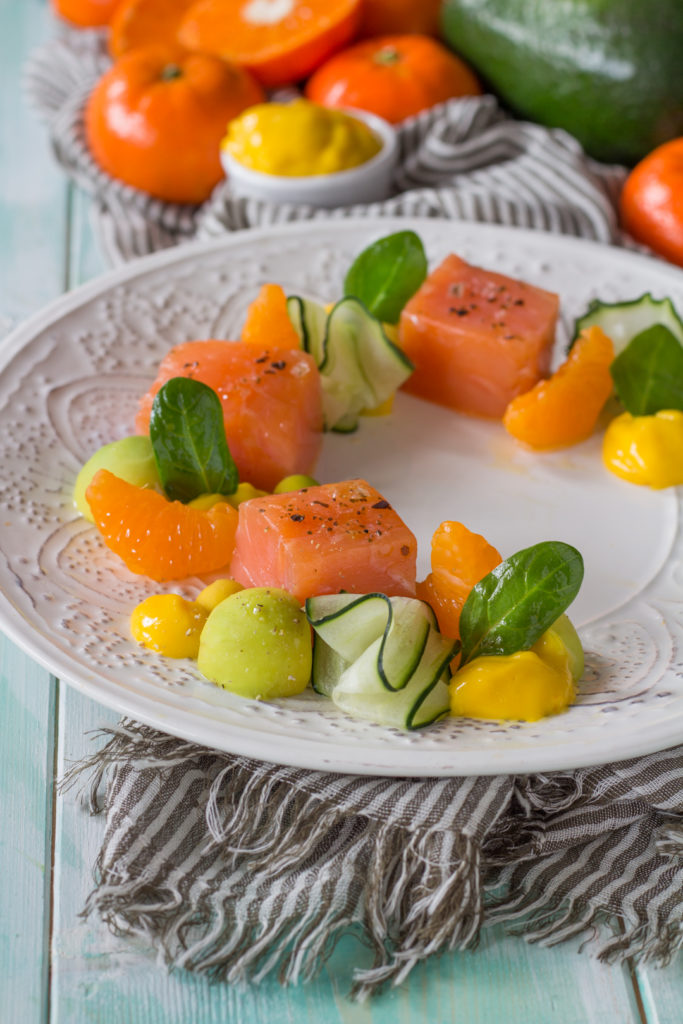 salmone affumicato con mandarino avocado e cetriolo sfizioso facile