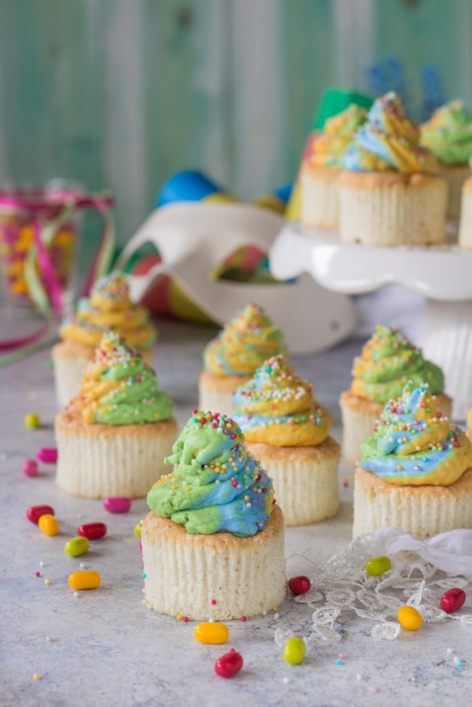 Angel cupcakes con frosting Carnevale