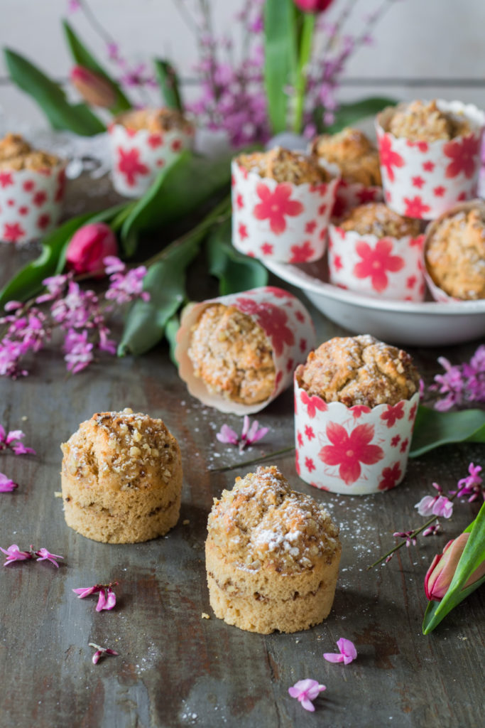 Muffin albumi e nocciole con zucchero muscovado facili e golosi