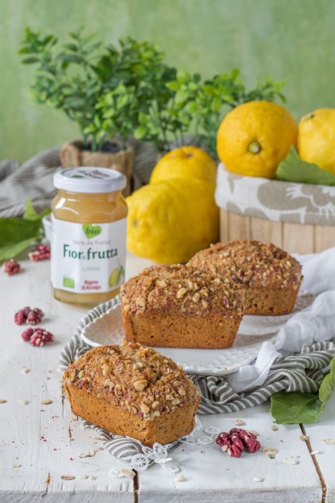 Vegan plumcake noci avena e marmellata limoni rigoni di asiago