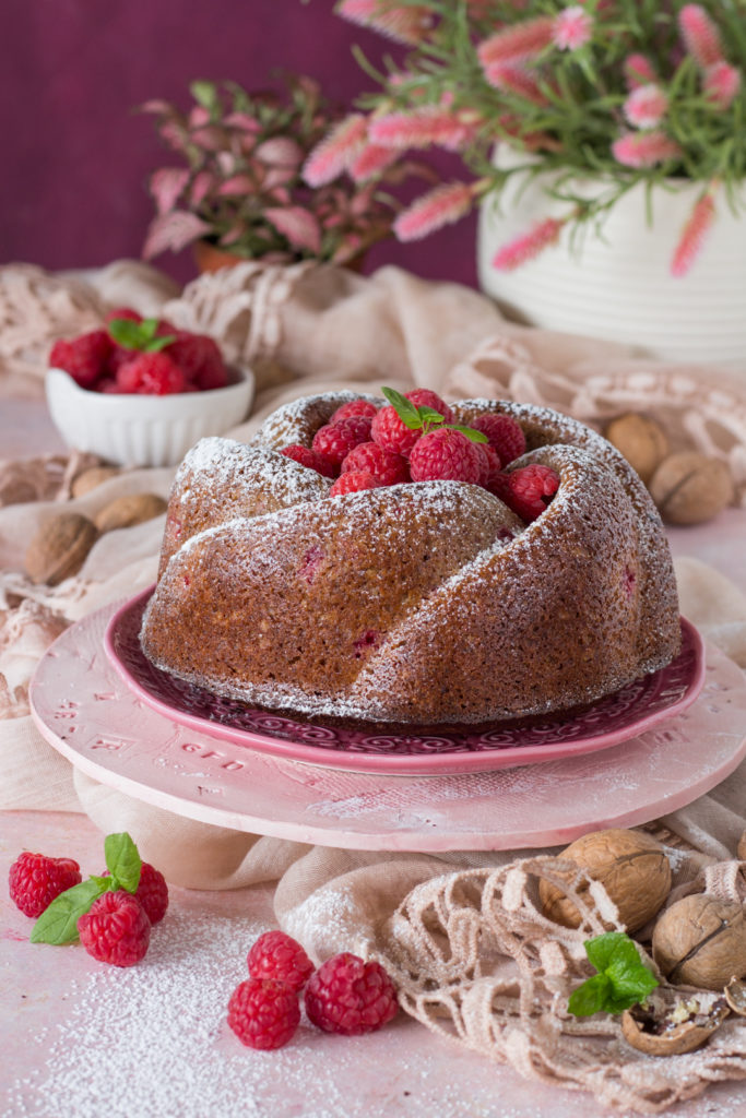 Torta facile noci e lamponi senza lattosio