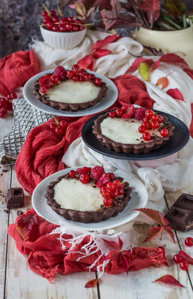 Crostatine allo yogurt con cous cous dolce