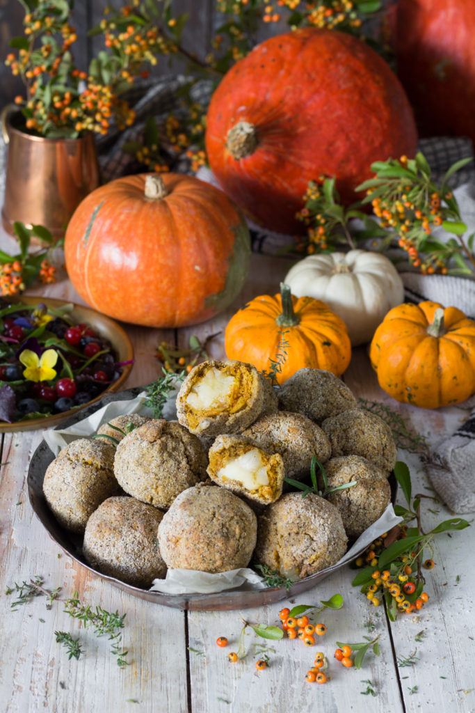 Polpette di zucca con ripieno filante