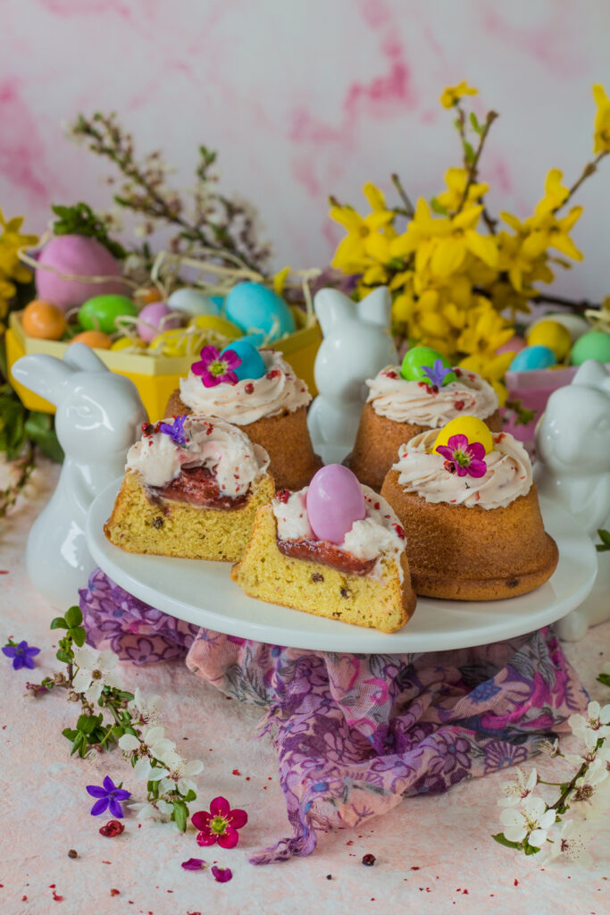 TORTINE ALLA PANNA E CONFETTURA CONSISTENZA FETTA