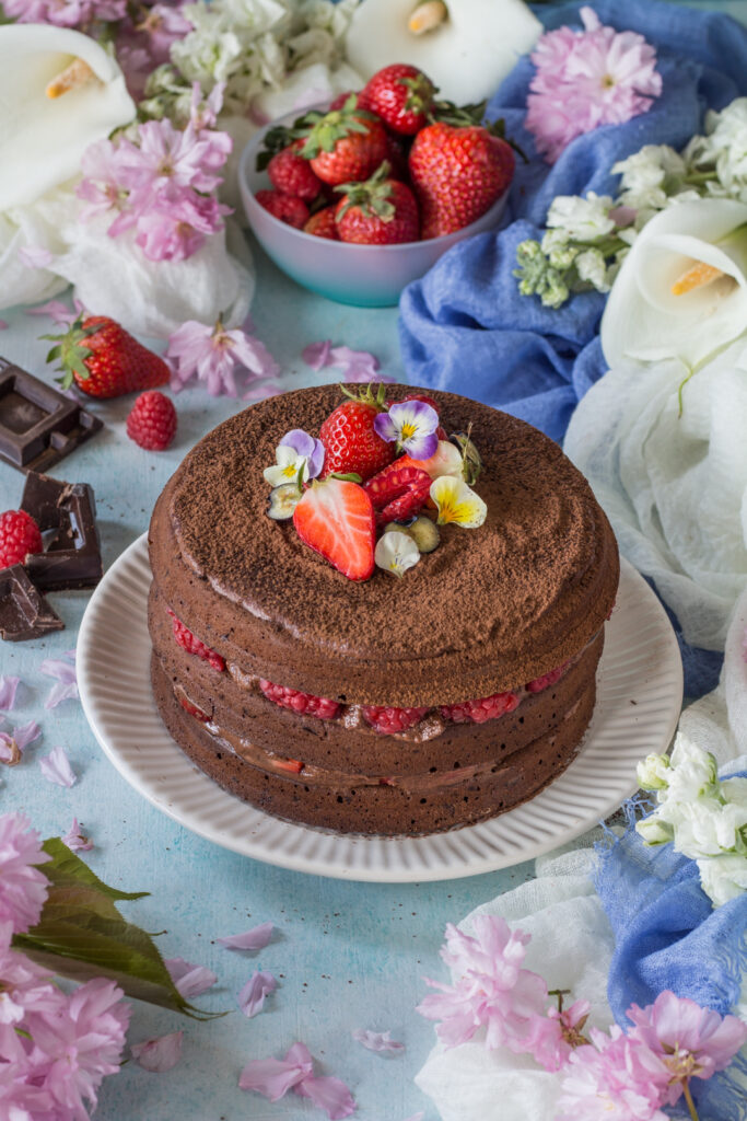 Torta al cioccolato con ganache al cioccolato