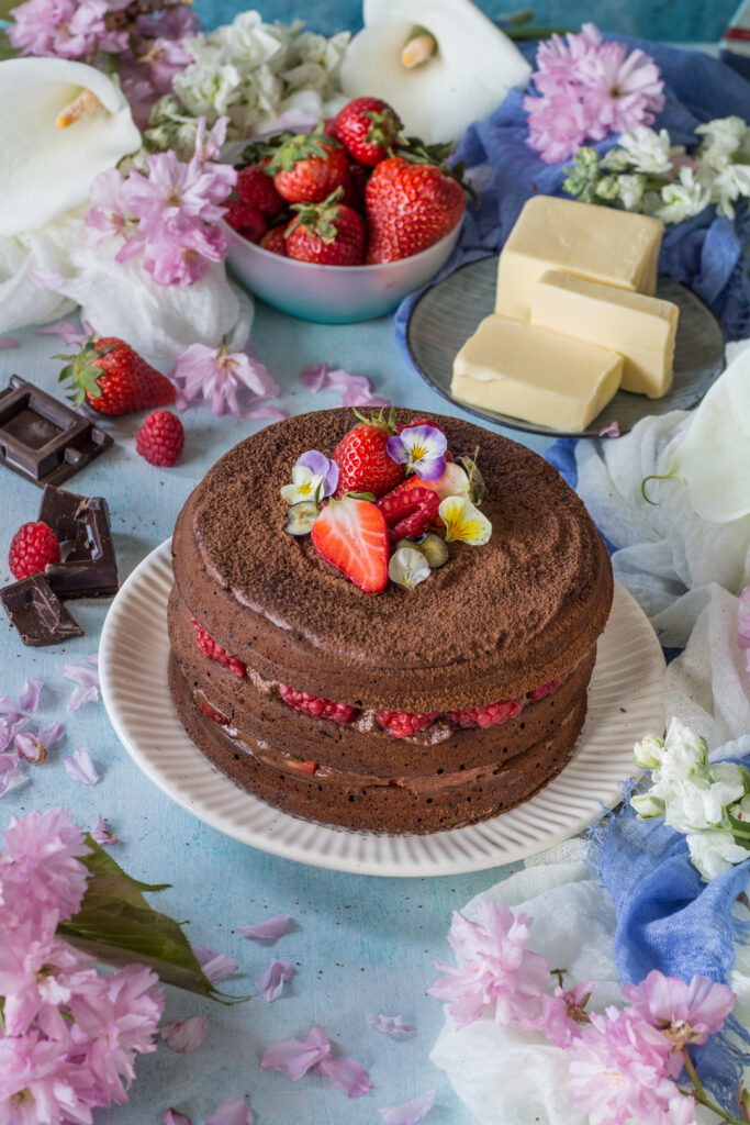 Torta e ganache al cioccolato con burro danese