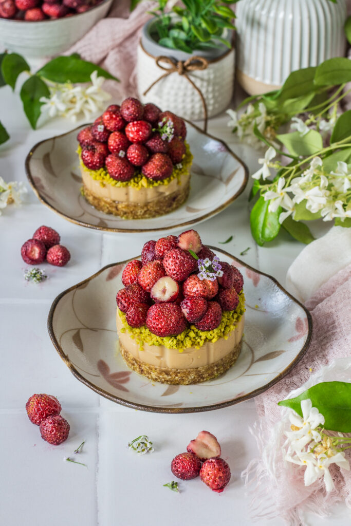 Cheesecake vegan con fragola profumata di Tortona