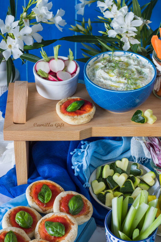 Tzaziki vegano con pizzette in padella Fackelmann