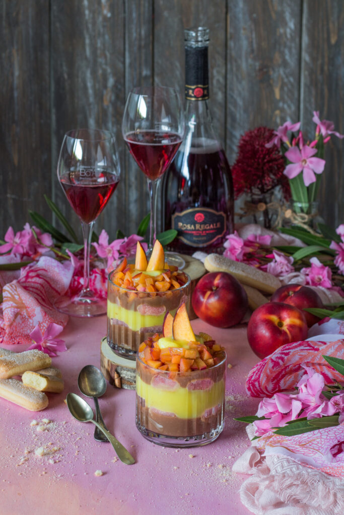 Zuppa inglese alle pesche senza uova