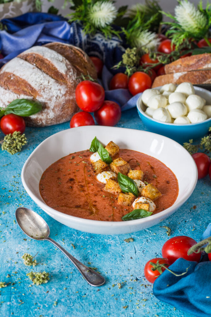 Crema di pomodori arrostiti e mozzarella