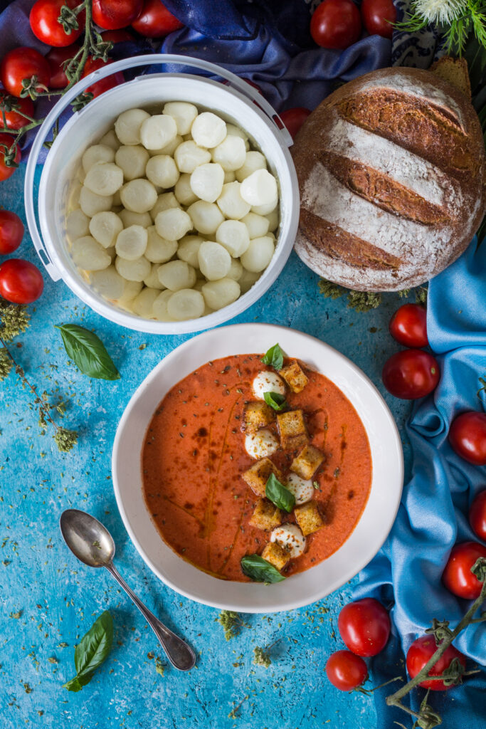 Crema di pomodori arrostiti ricetta vegetariana