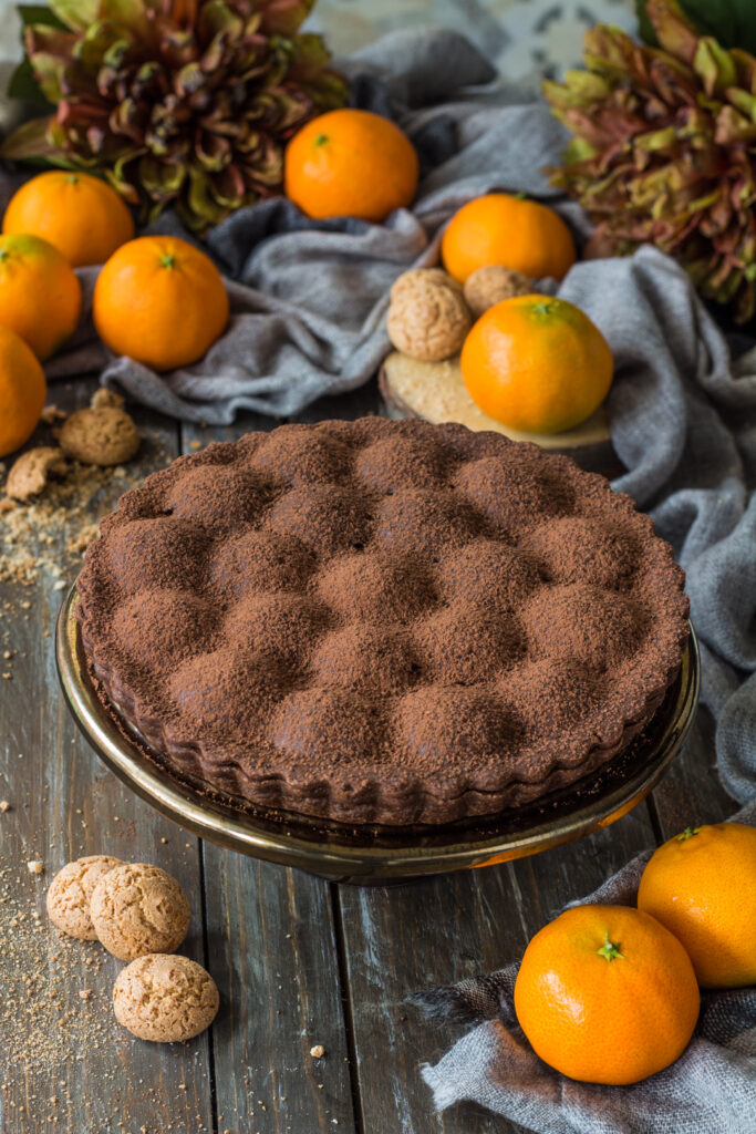 Crostata al cacao amaretti e mandarino