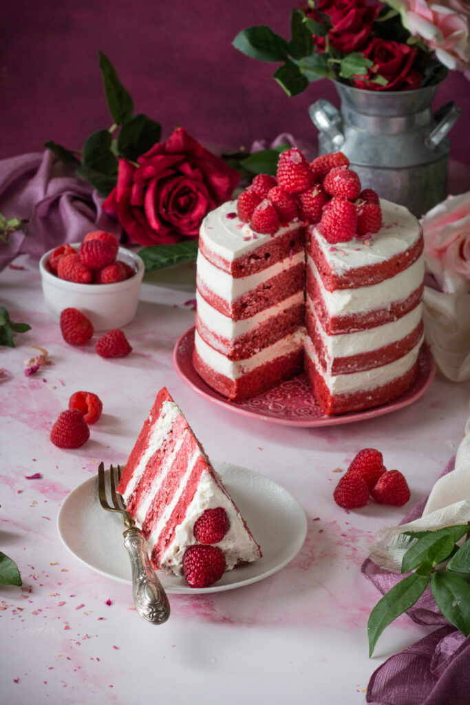 fetta di red velvet pronta da gustare