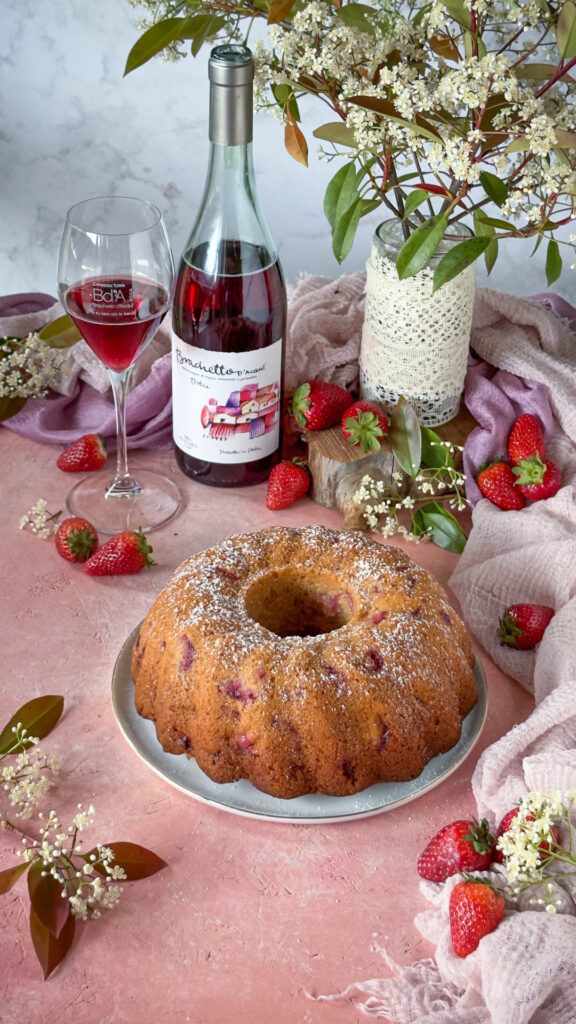 Ciambella fragole yogurt e Brachetto senza uova