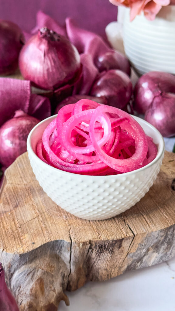 Cipolla rossa marinata alla barbabietola