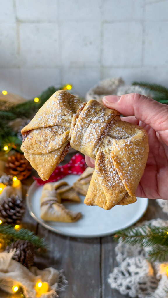 biscotti fiocco facili e perfetti per Natale