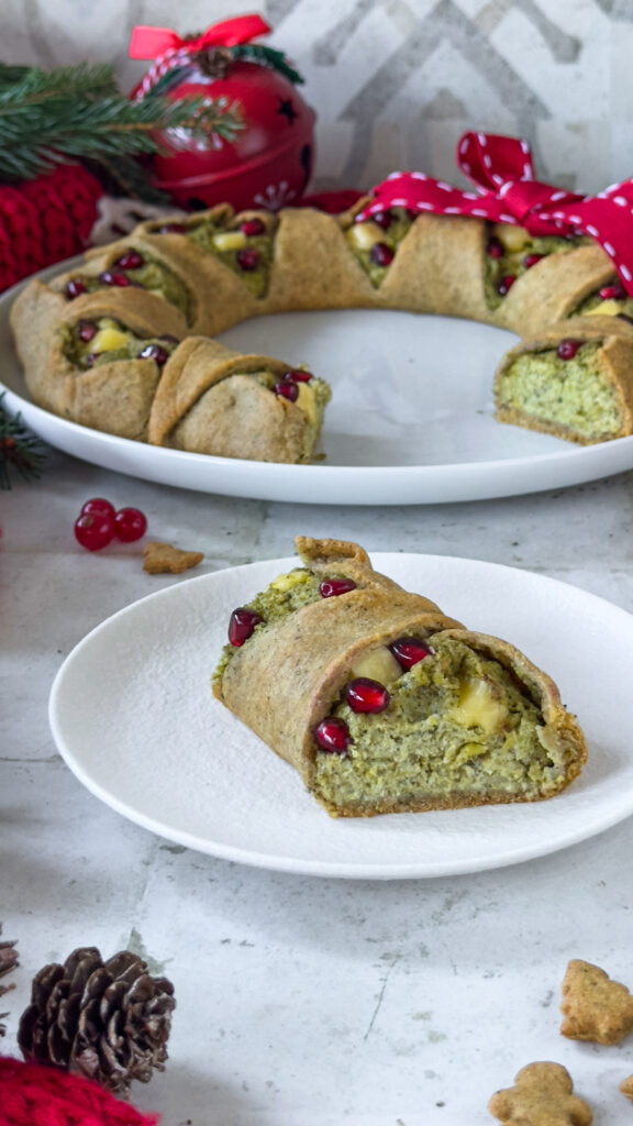 Corona salata di Natale con frolla all'olio