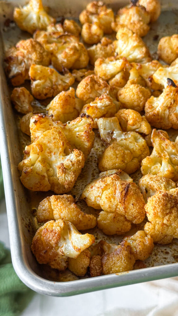 cimette di cavolfiore arrosto dorate al peperoncino